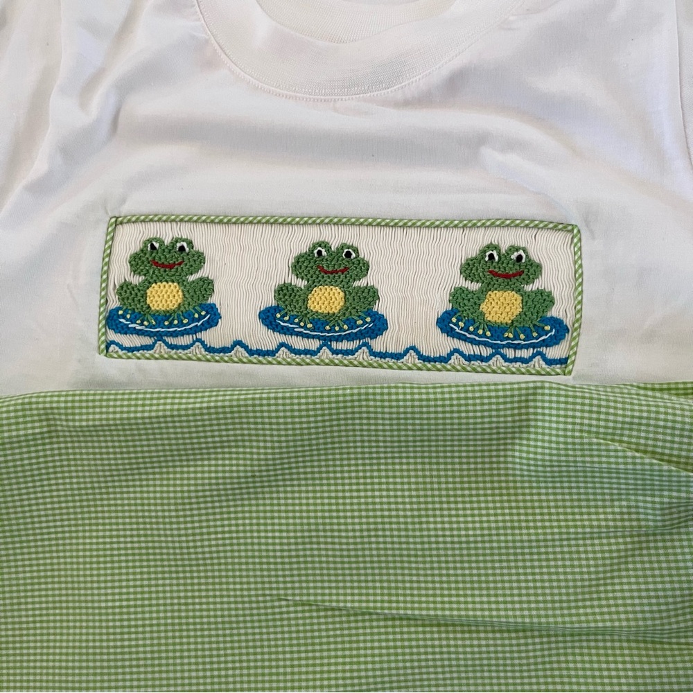 Boys Smocked Frogs Gingham Short Set 5T Maria Court - Picture 4 of 12